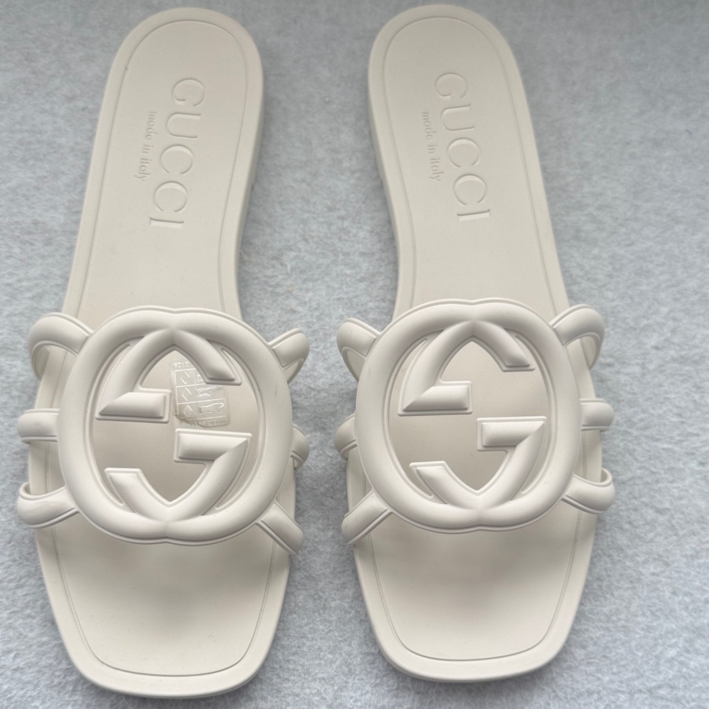 Gucci Cream Rubber GG Logo Slide Sandals